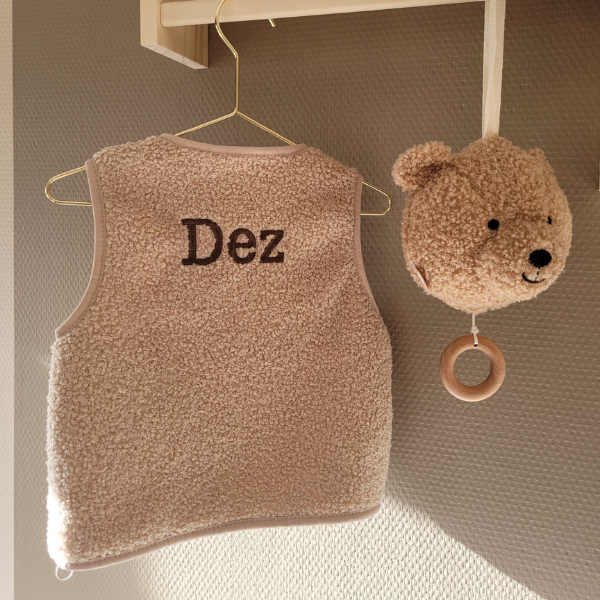 Teddy gilet met naam